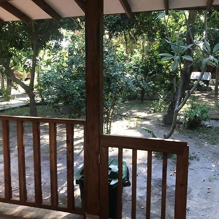 Pondok Wisata Gili Lampu Labuhan Pandan Buitenkant foto