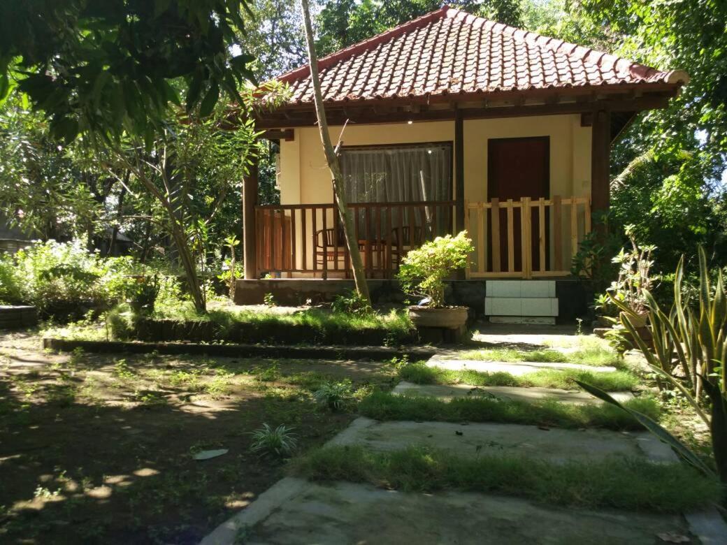 Pondok Wisata Gili Lampu Labuhan Pandan Buitenkant foto